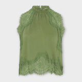 Kaia ™ ｜ Saténová blúzka s čipkovým lemom a plisovaným výstrihom v sade