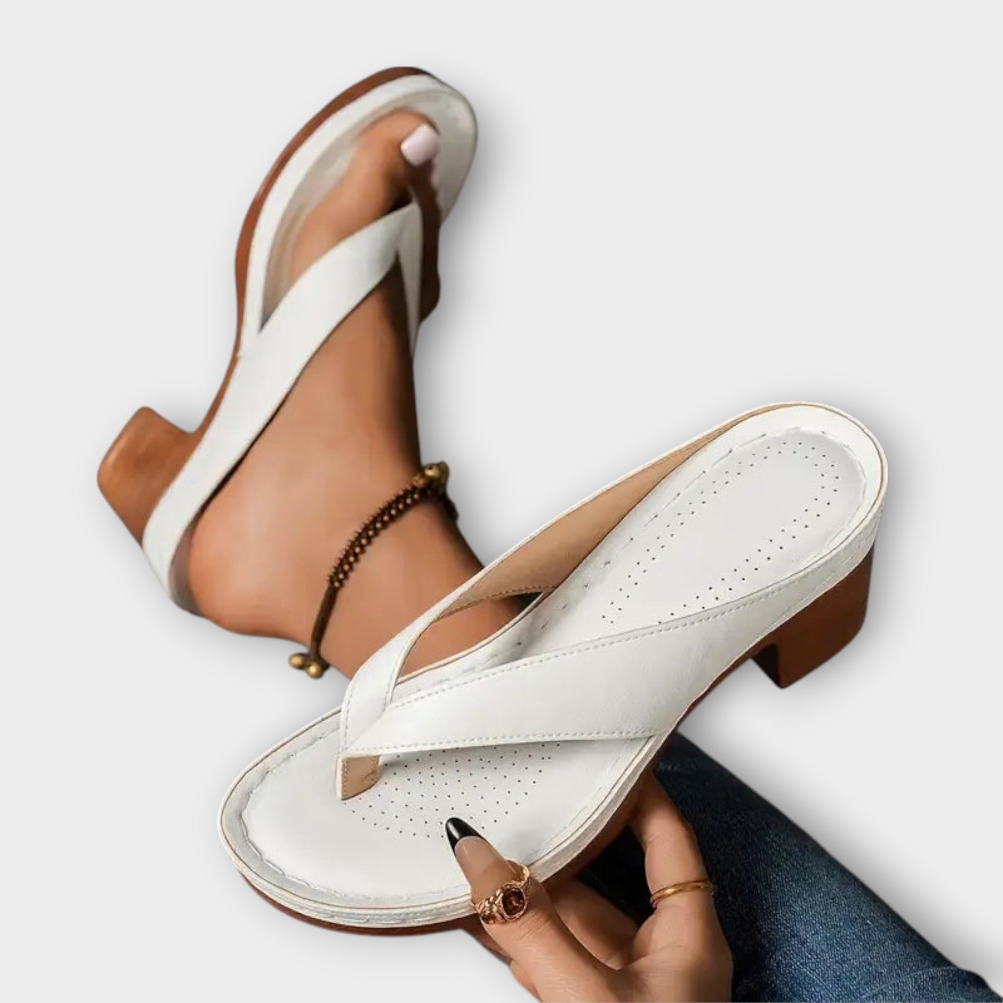 Emily ™ ｜Ortopedické papuče s opätkom