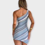 Kira ™ ｜ Trendy Jedno-ramenné Pletené Mini Šaty