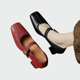 Olívia - Módne čižmy typu Mary Jane s blokovým klinom a remienkom